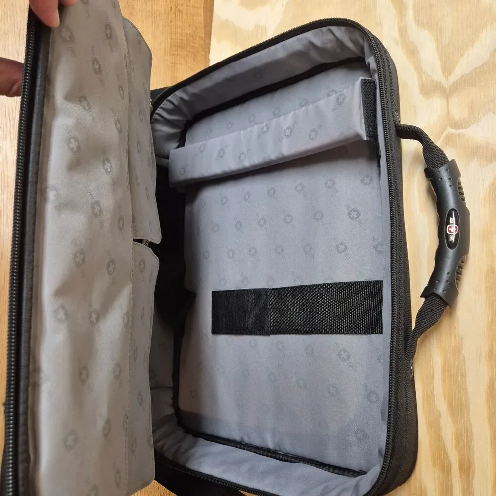 Swiss Gear Wenger Laptop Briefcase Black Shoulder Messenger Business Bag